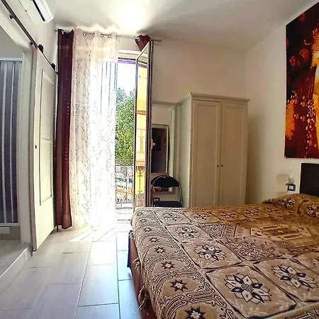 Affitti Brevi Policlinico