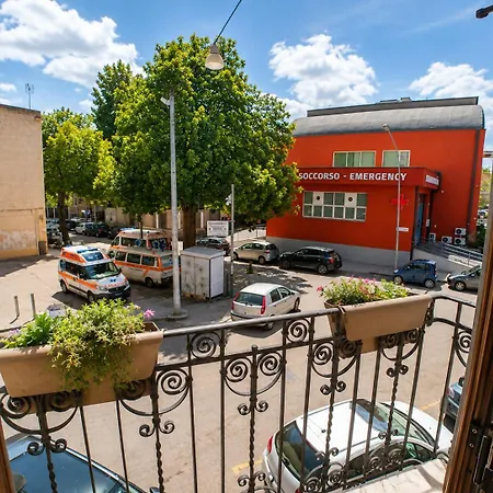 Affitti Brevi Policlinico Apartamento *
