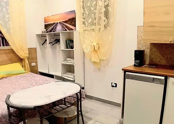 Affitti Brevi Policlinico アパート