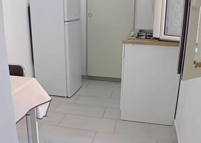 Affitti Brevi Policlinico アパート